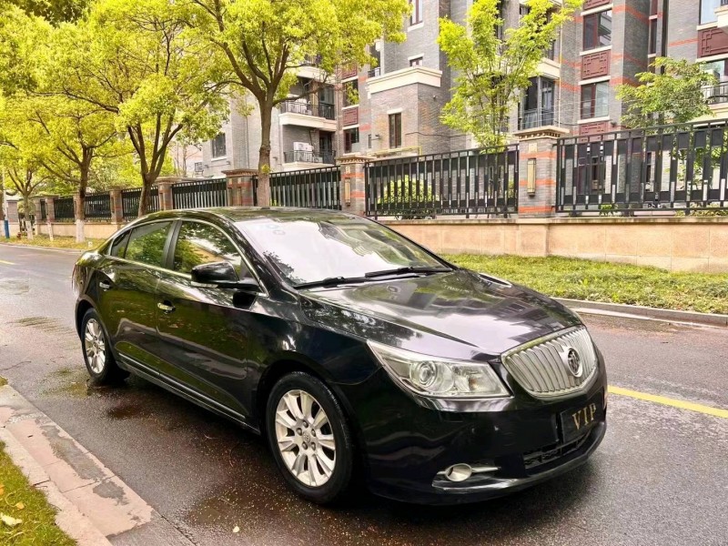 嘉兴13年别克君越3