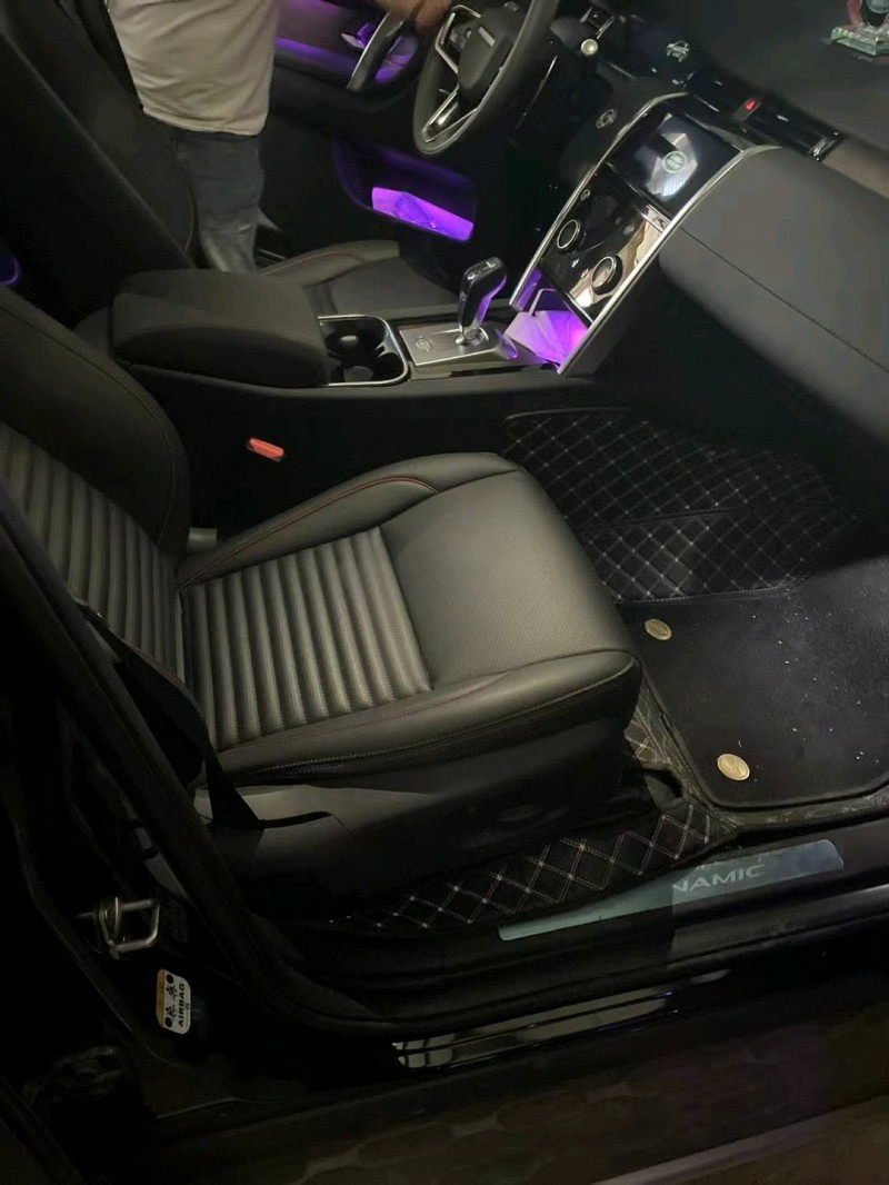 淮南22年路虎发现2