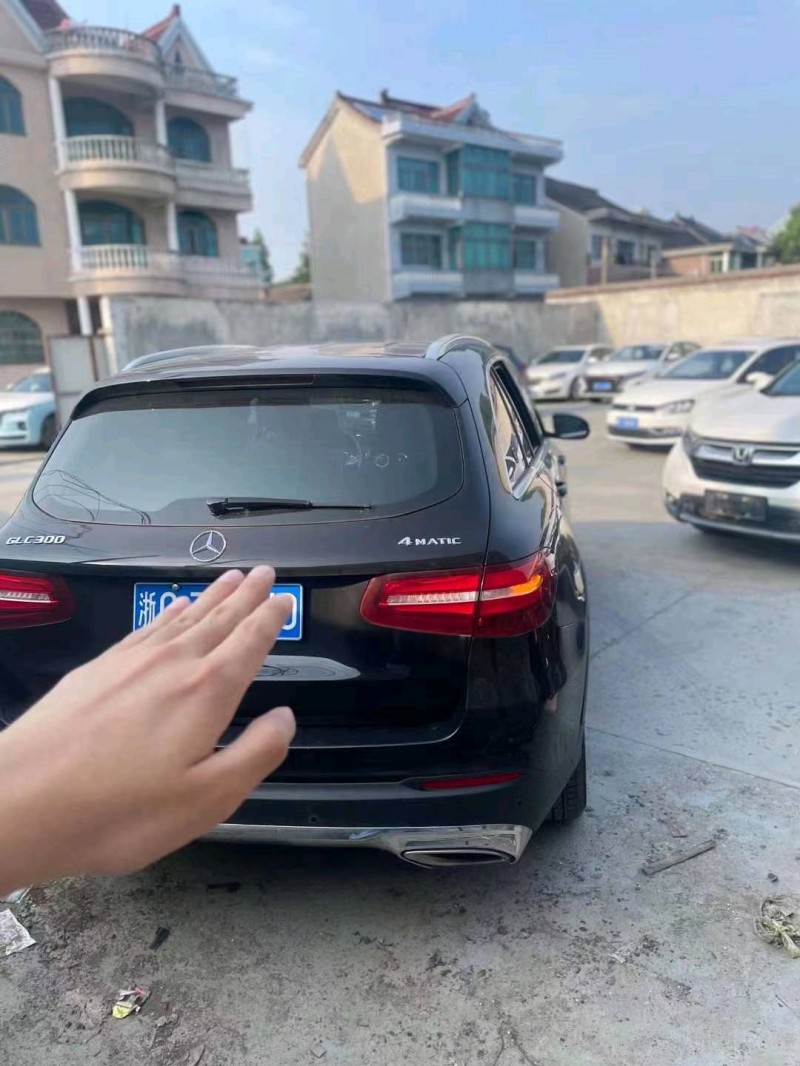 嘉兴16年奔驰GLC3