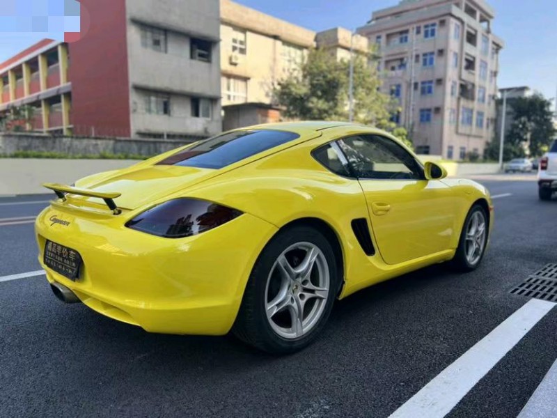 东莞12年保时捷卡曼8