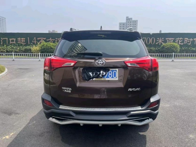 东莞15年丰田RAV49