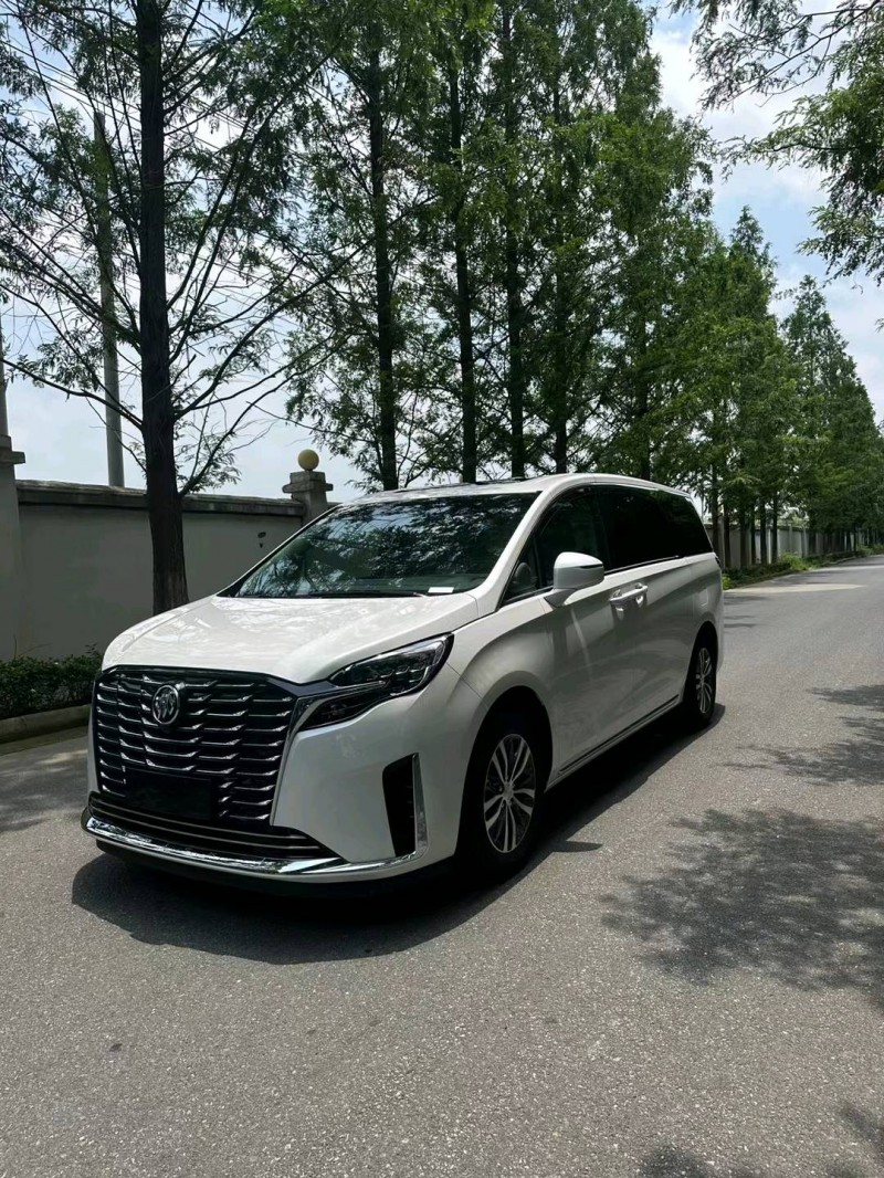 徐州23年别克GL82