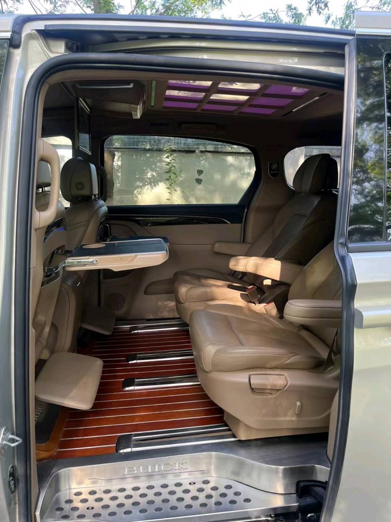 徐州19年别克GL84