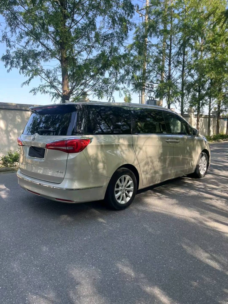 徐州19年别克GL88