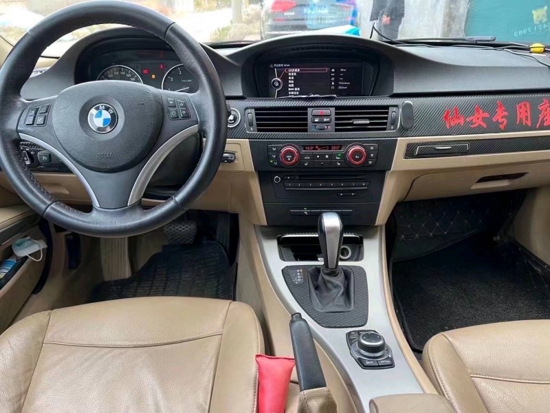 济南12年宝马3系6