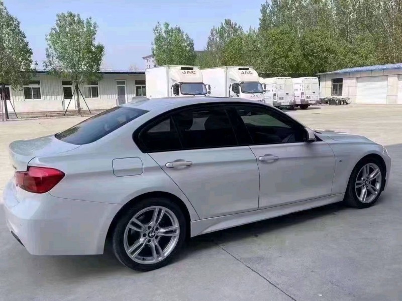 济南17年宝马3系7