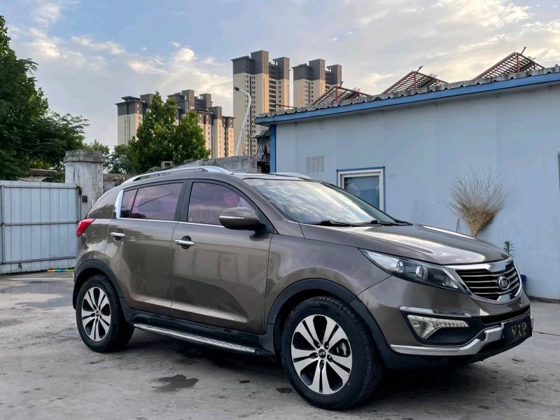 济宁14年起亚智跑2