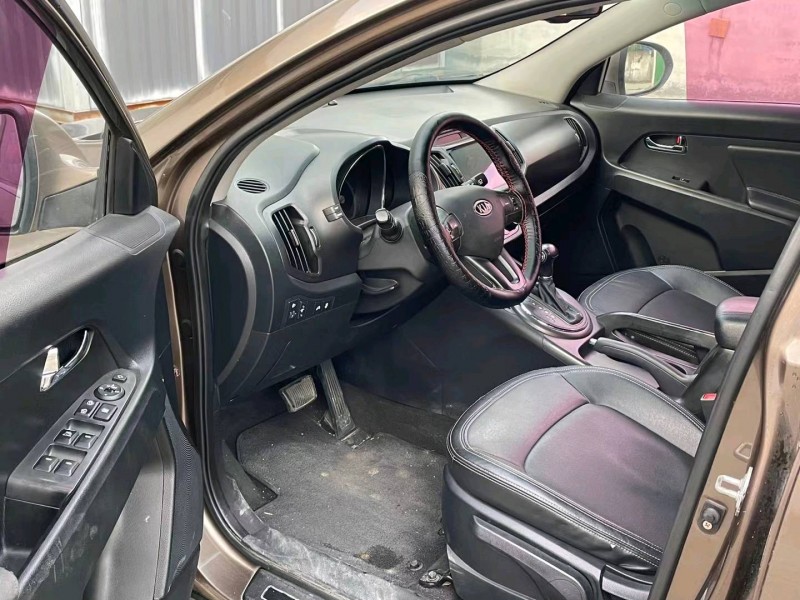 济宁14年起亚智跑6