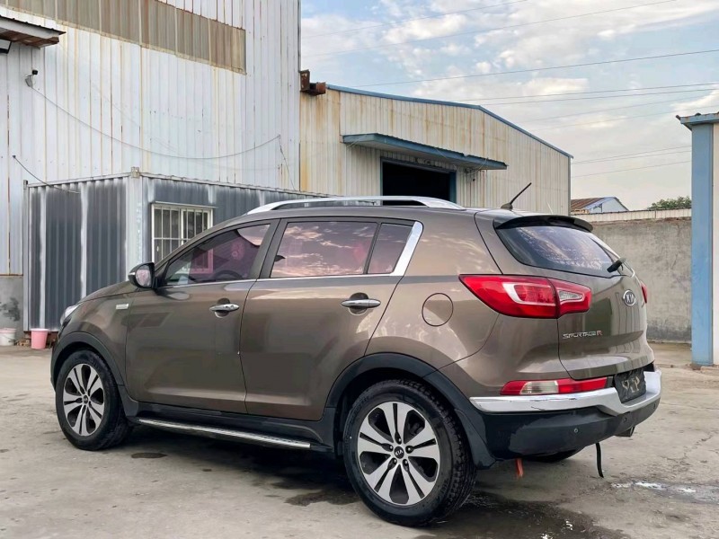 济宁14年起亚智跑7