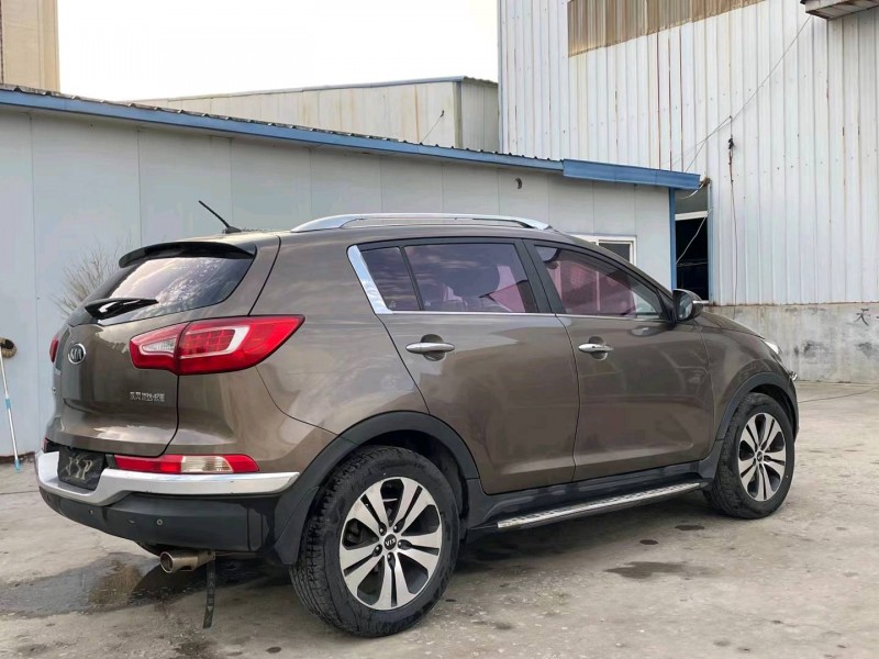 济宁14年起亚智跑8