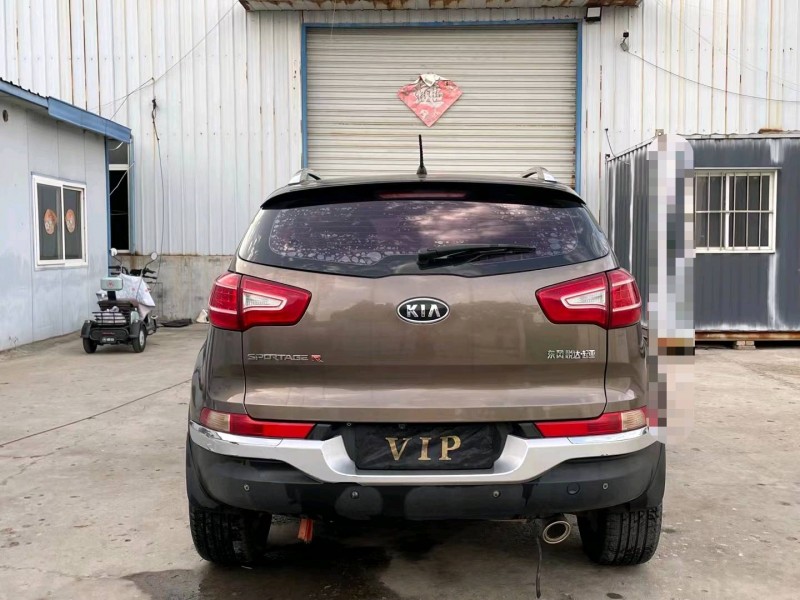 济宁14年起亚智跑9