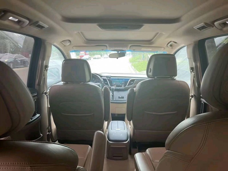 枣庄17年别克GL85