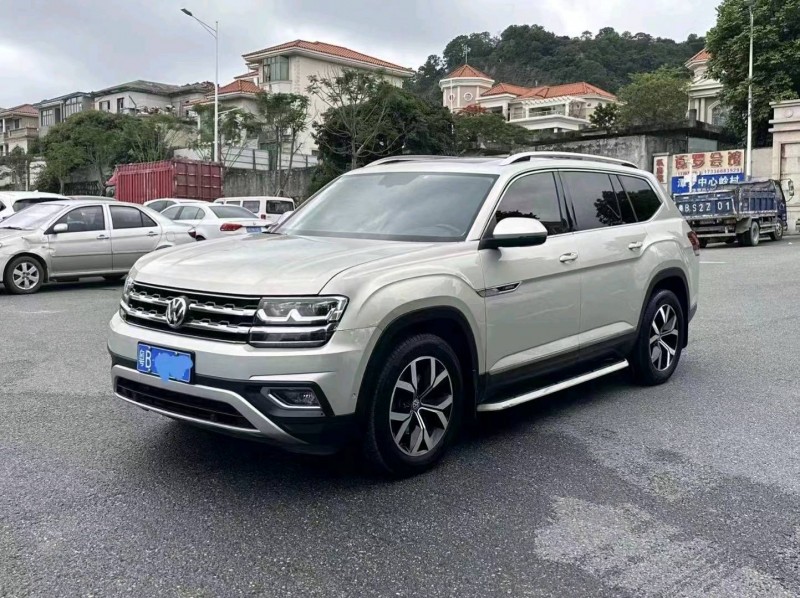 广州17年大众途昂3