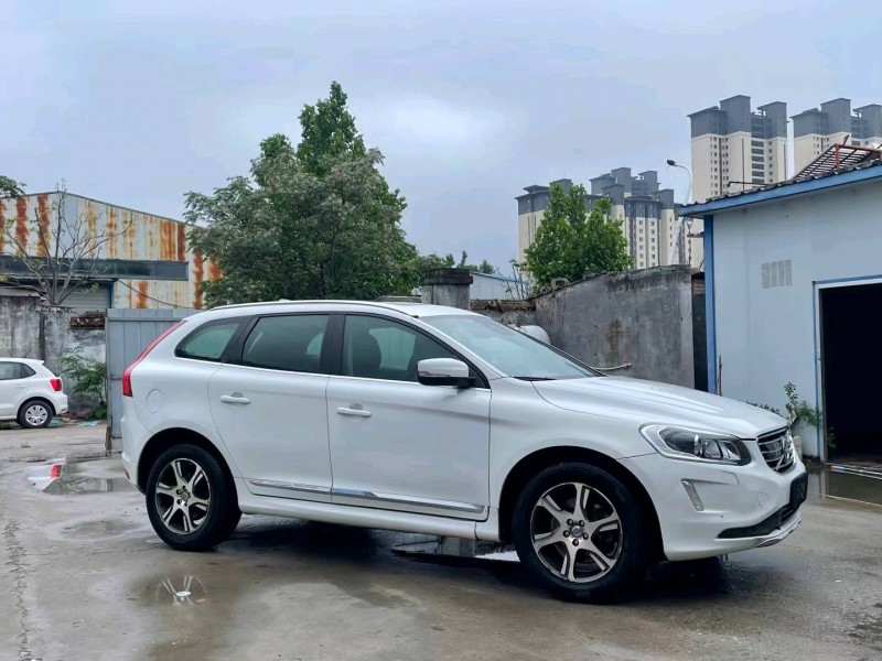 济宁15年沃尔沃XC602