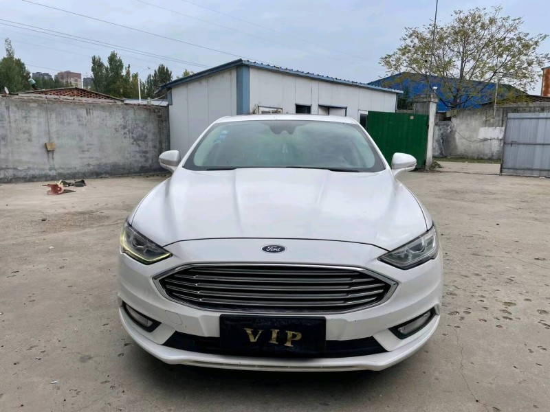 济宁17年福特蒙迪欧1