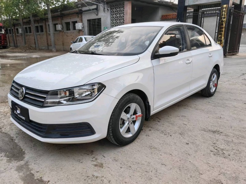 保定16年大众桑塔纳3