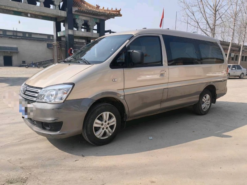 保定18年东风菱智3