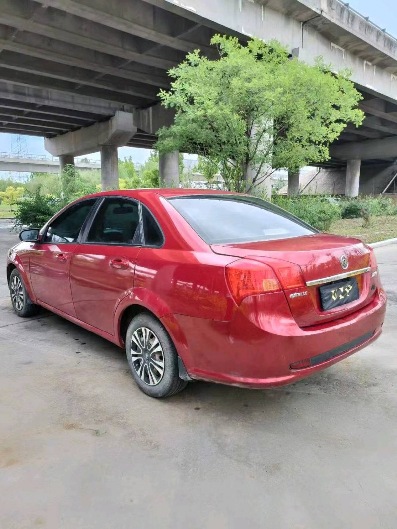 淄博12年别克凯越7