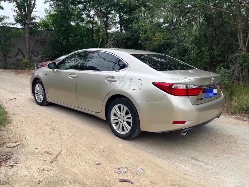 青岛14年雷克萨斯ES2