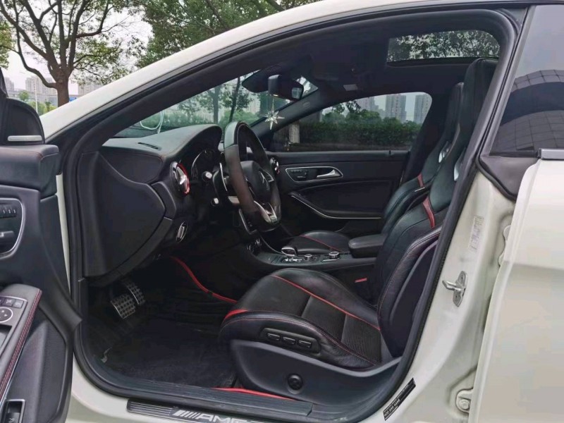 徐州16年奔驰CLA9