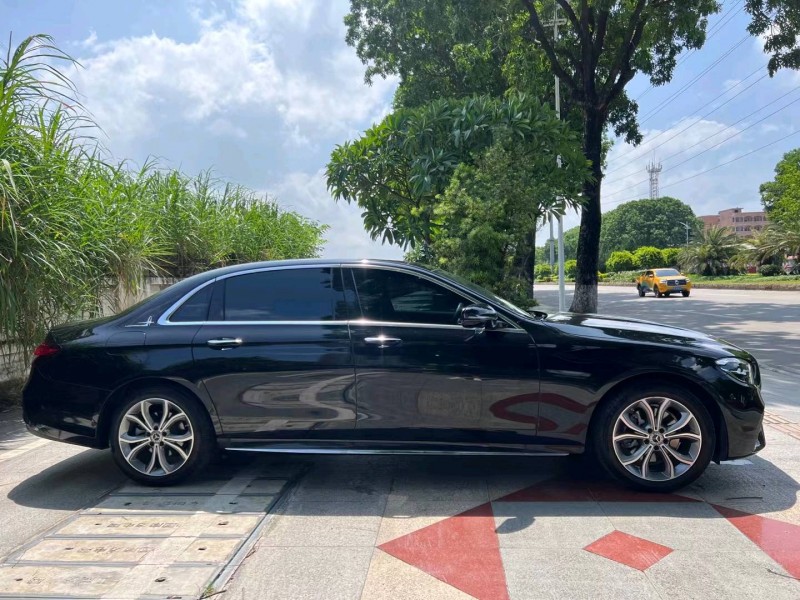 东莞22年奔驰E8