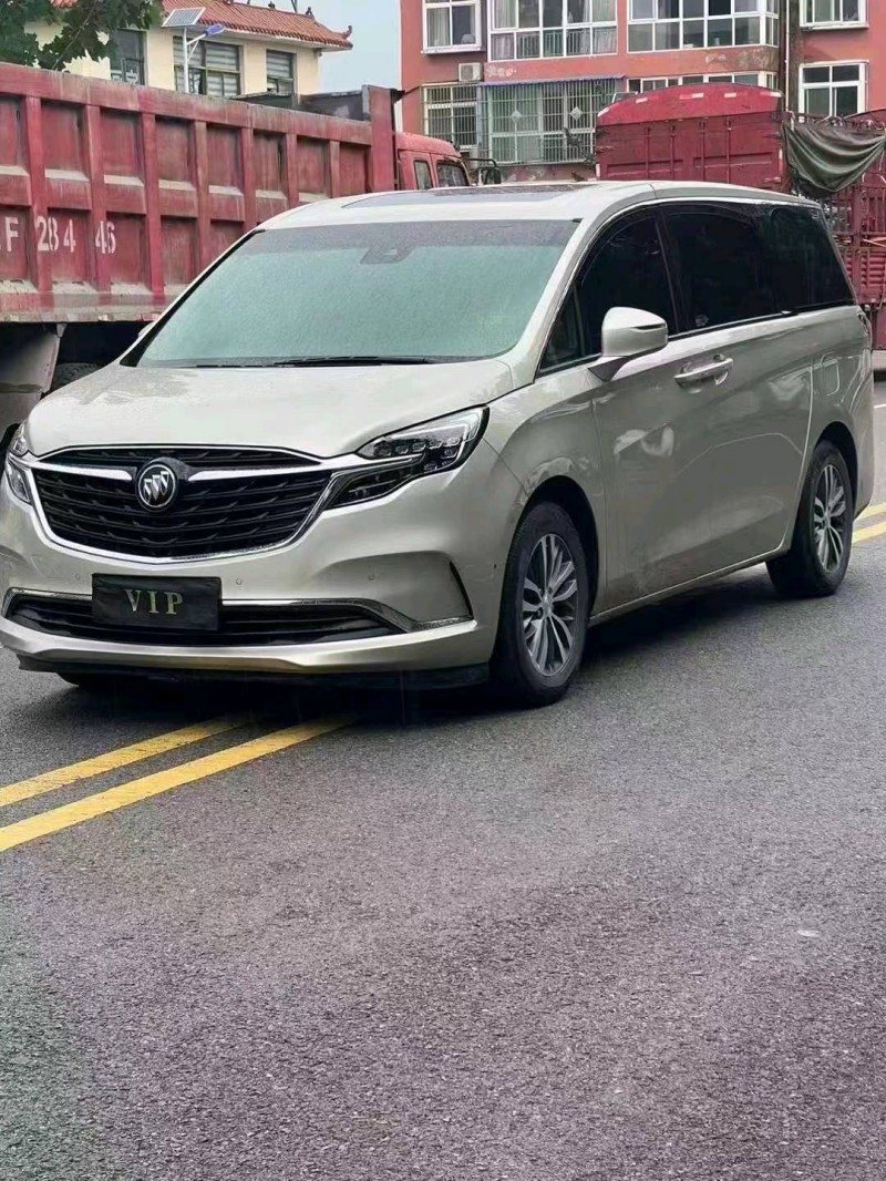 淮南21年别克GL82