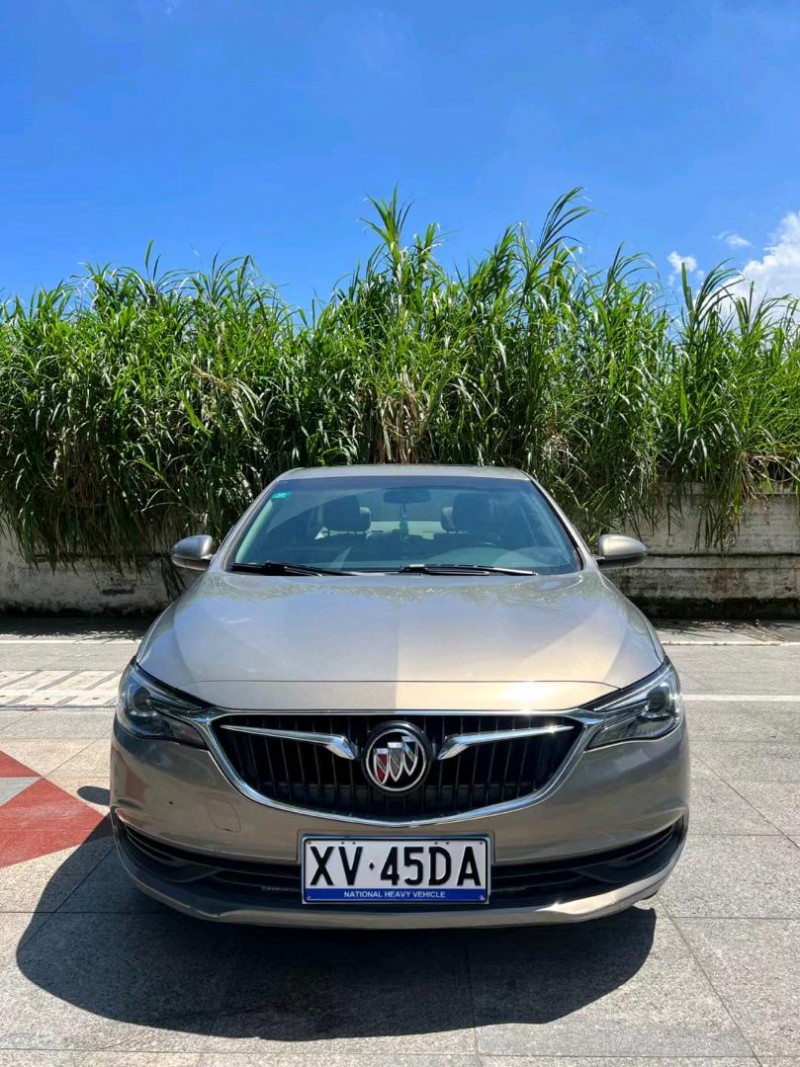 东莞17年别克英朗1