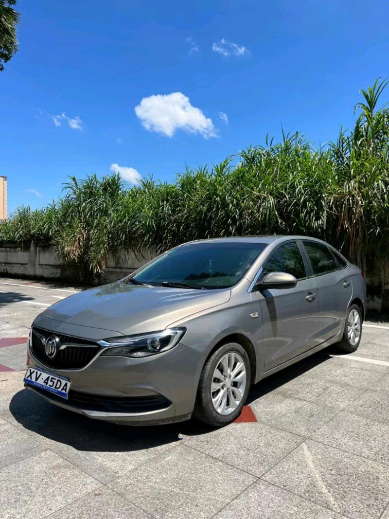 东莞17年别克英朗2