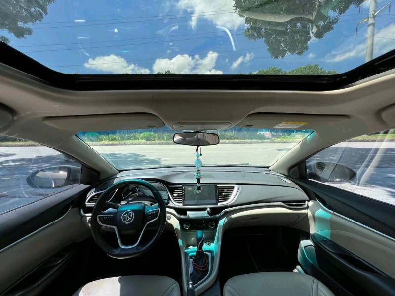 东莞17年别克英朗7