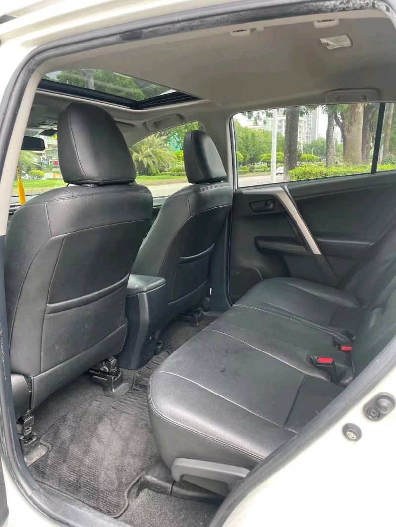 东莞17年丰田RAV4荣放5