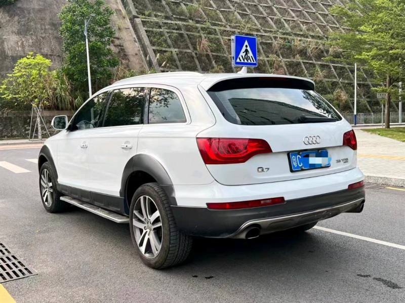 广州14年奥迪Q78