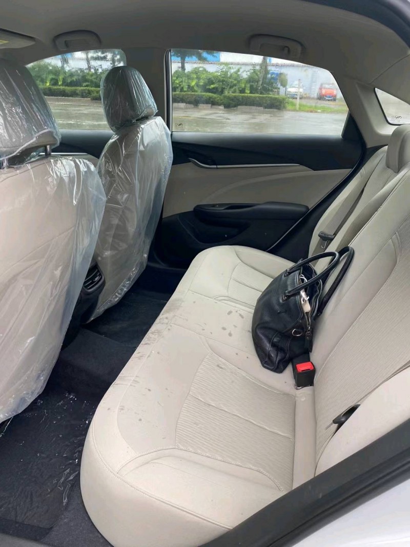 临沂20年别克英朗9