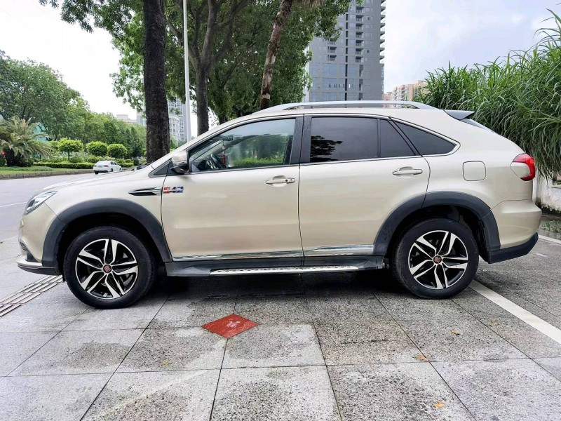 东莞16年比亚迪唐7