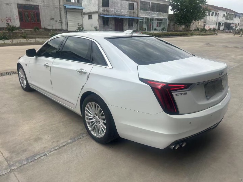徐州19年凯迪拉克CT63