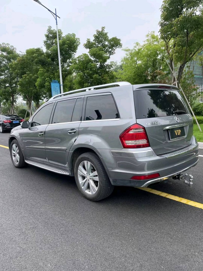 徐州11年奔驰GL8