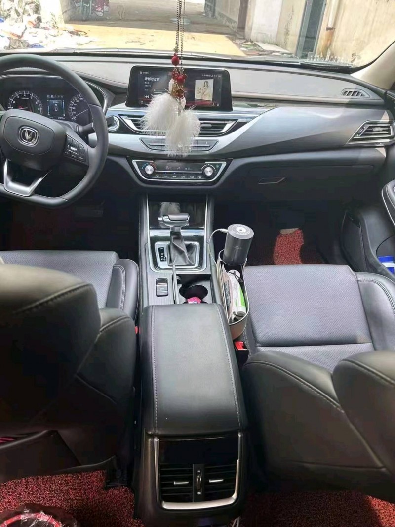 徐州21年長安汽車銳程CC5