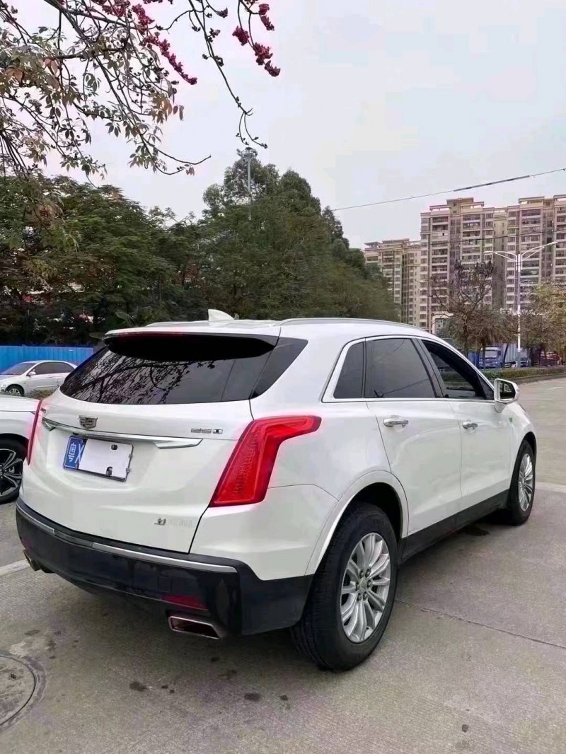 珠海17年凯迪拉克XT56