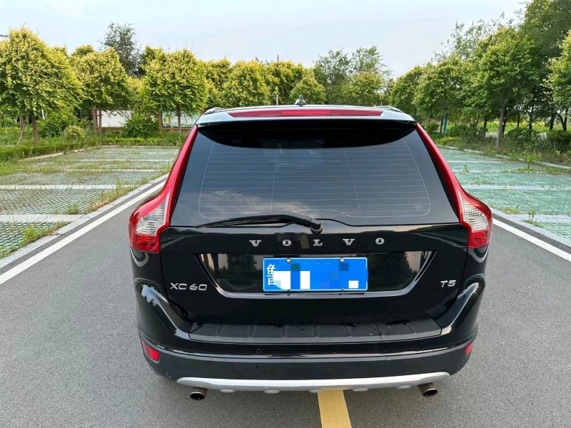 枣庄13年沃尔沃XC609