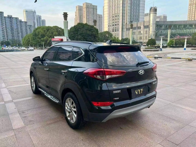 嘉兴19年现代途胜2