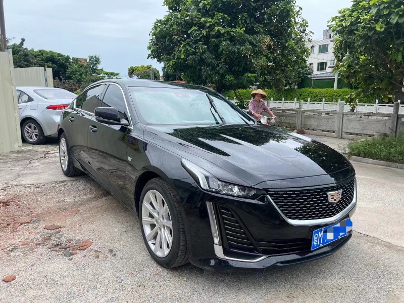 珠海20年凯迪拉克CT52