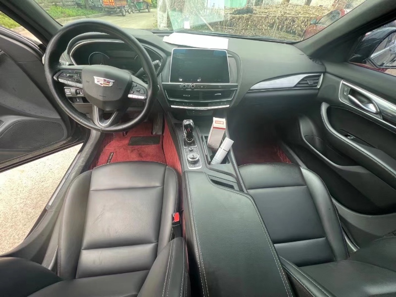 珠海20年凯迪拉克CT53