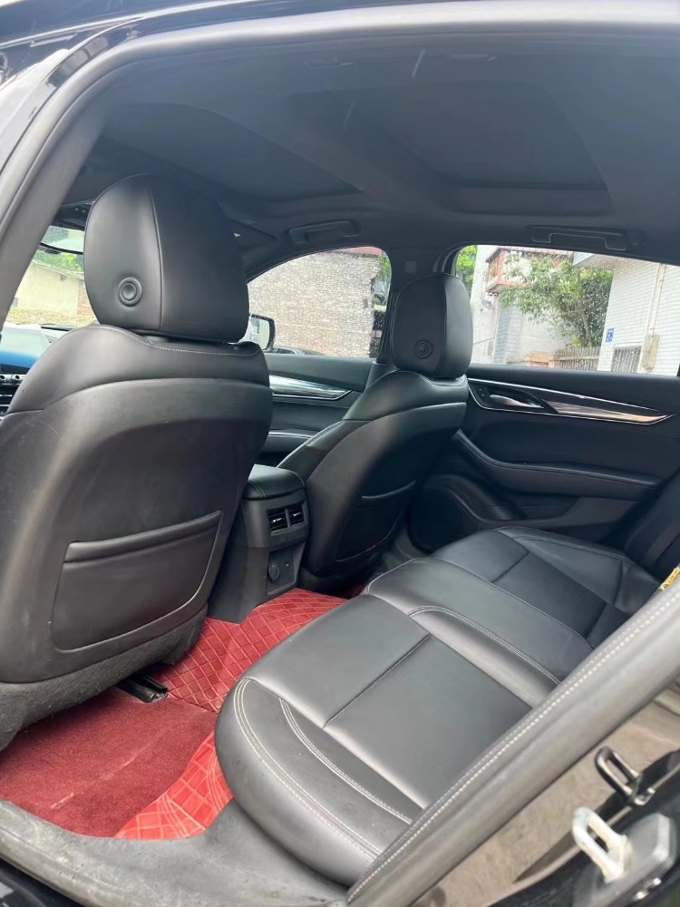 珠海20年凯迪拉克CT54