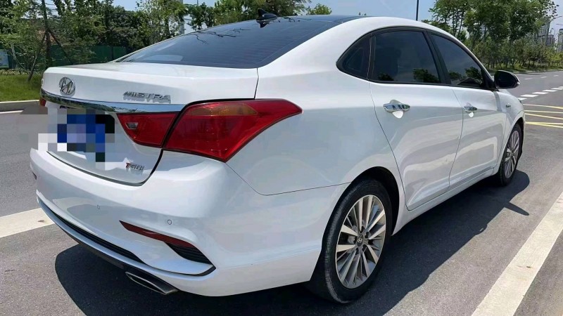 淮南18年现代名图5