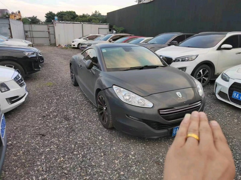 宜昌17年标致RCZ1