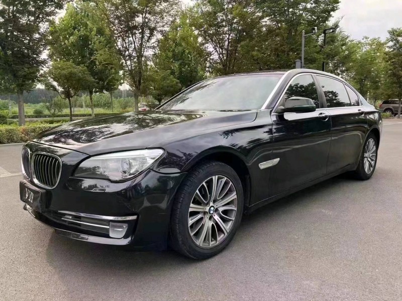 济宁15年宝马7系3