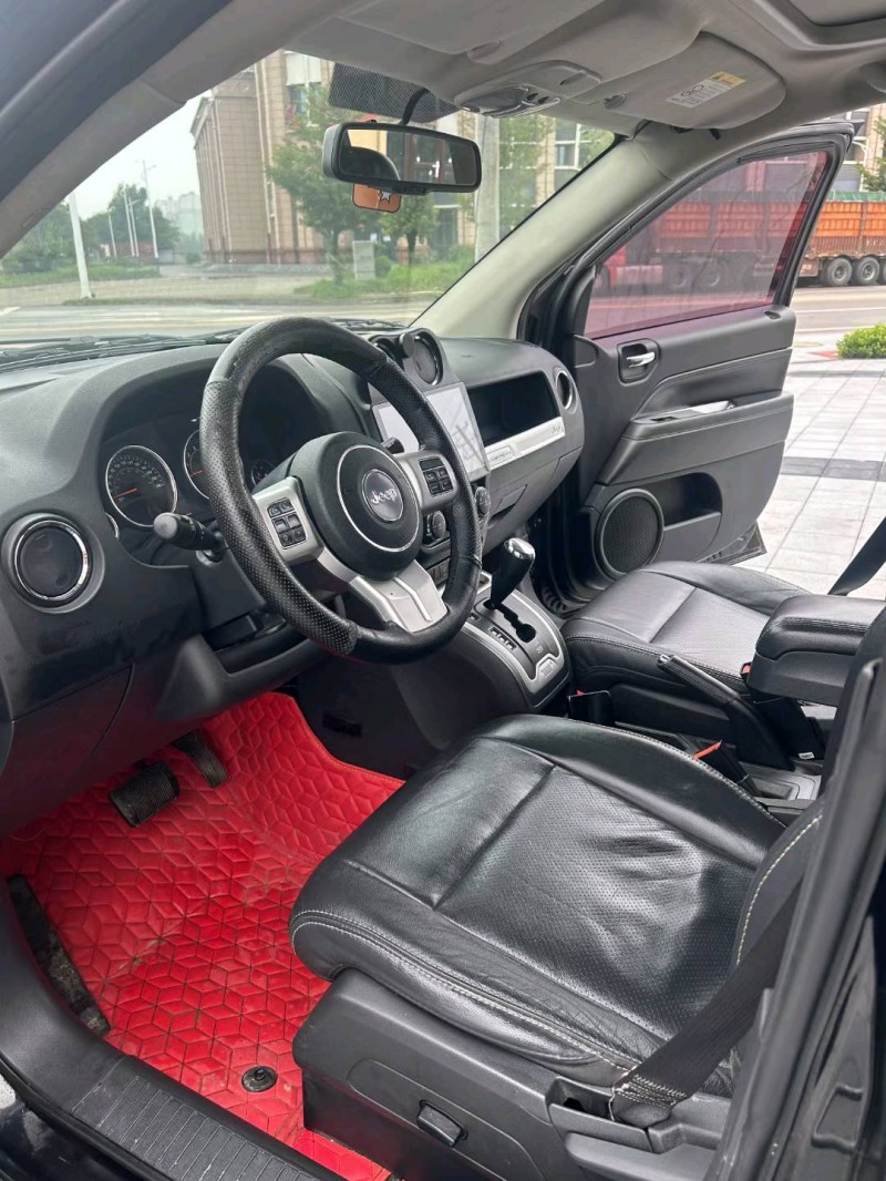 徐州14年Jeep指南者6