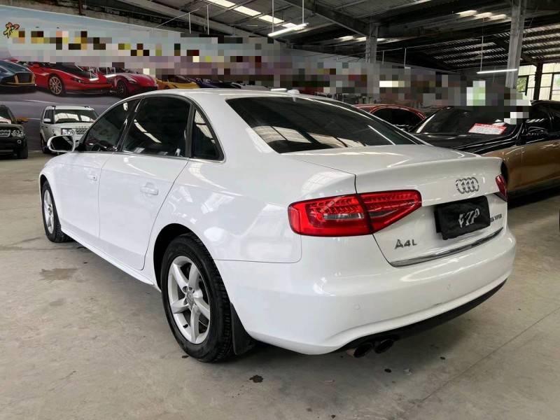 济宁14年奥迪A4L8