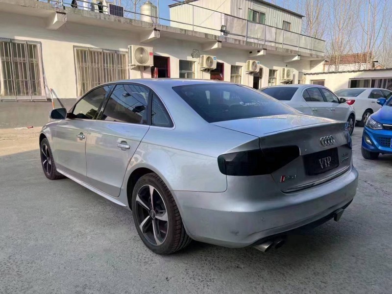 济宁14年奥迪A4L8