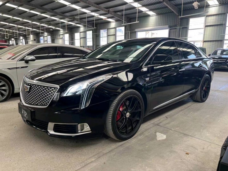 济宁17年凯迪拉克XTS3