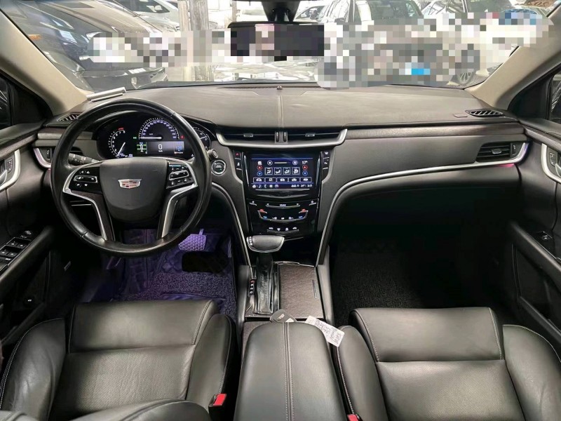 济宁17年凯迪拉克XTS4